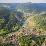 Glitzerstein Chalet